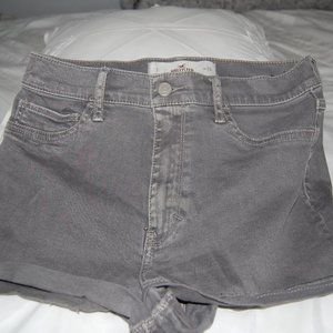 Hollister Gray Shorts (7) Waist (28)